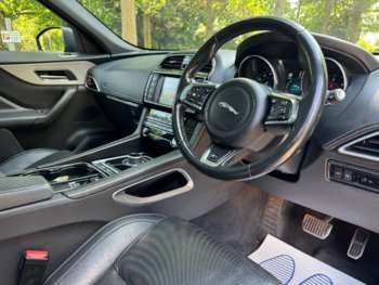Used Jaguar F-Pace 2016 for sale - 74909591: Photo