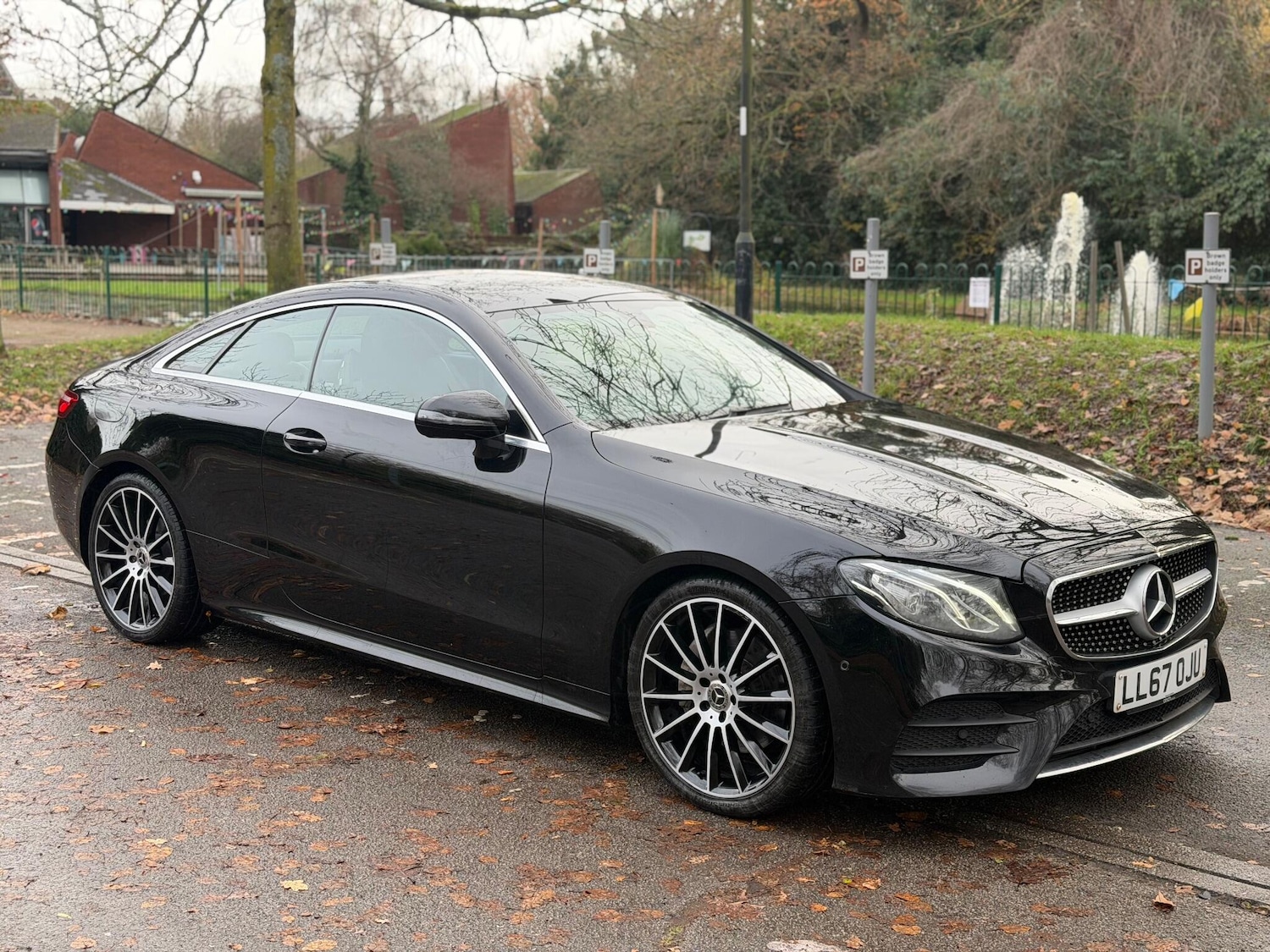 Used Mercedes-Benz E Class 2017 for sale - 76994003: Photo 1