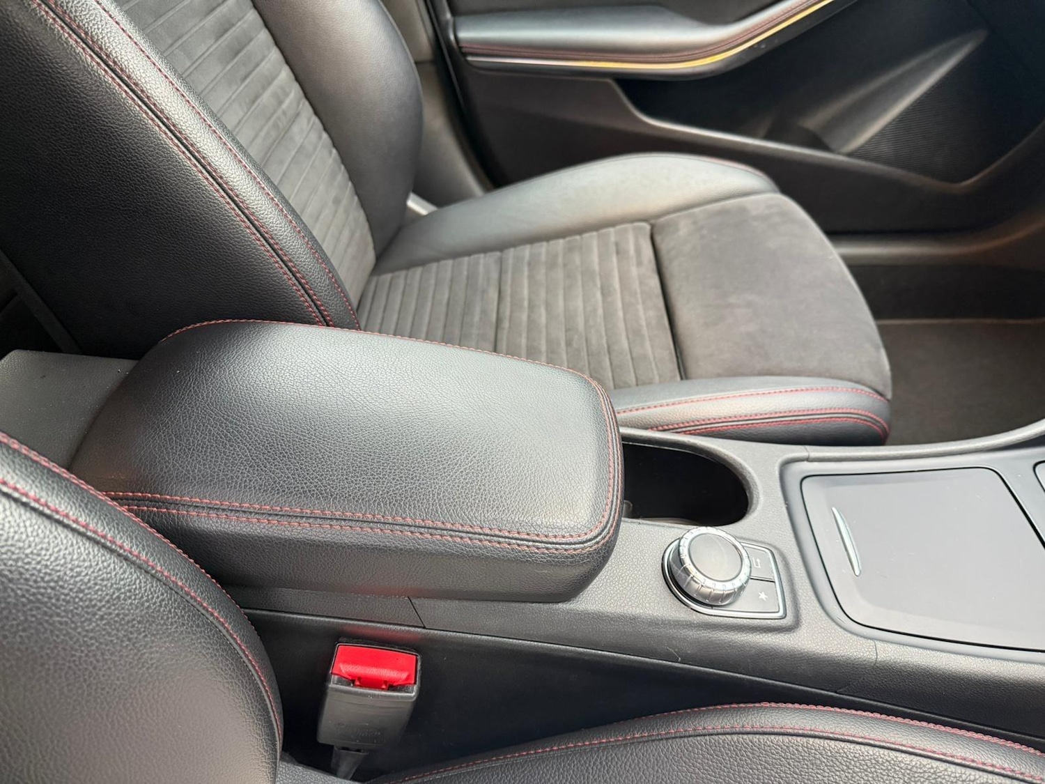 Used Mercedes-Benz CLA 2015 for sale - 76666962: Photo 23