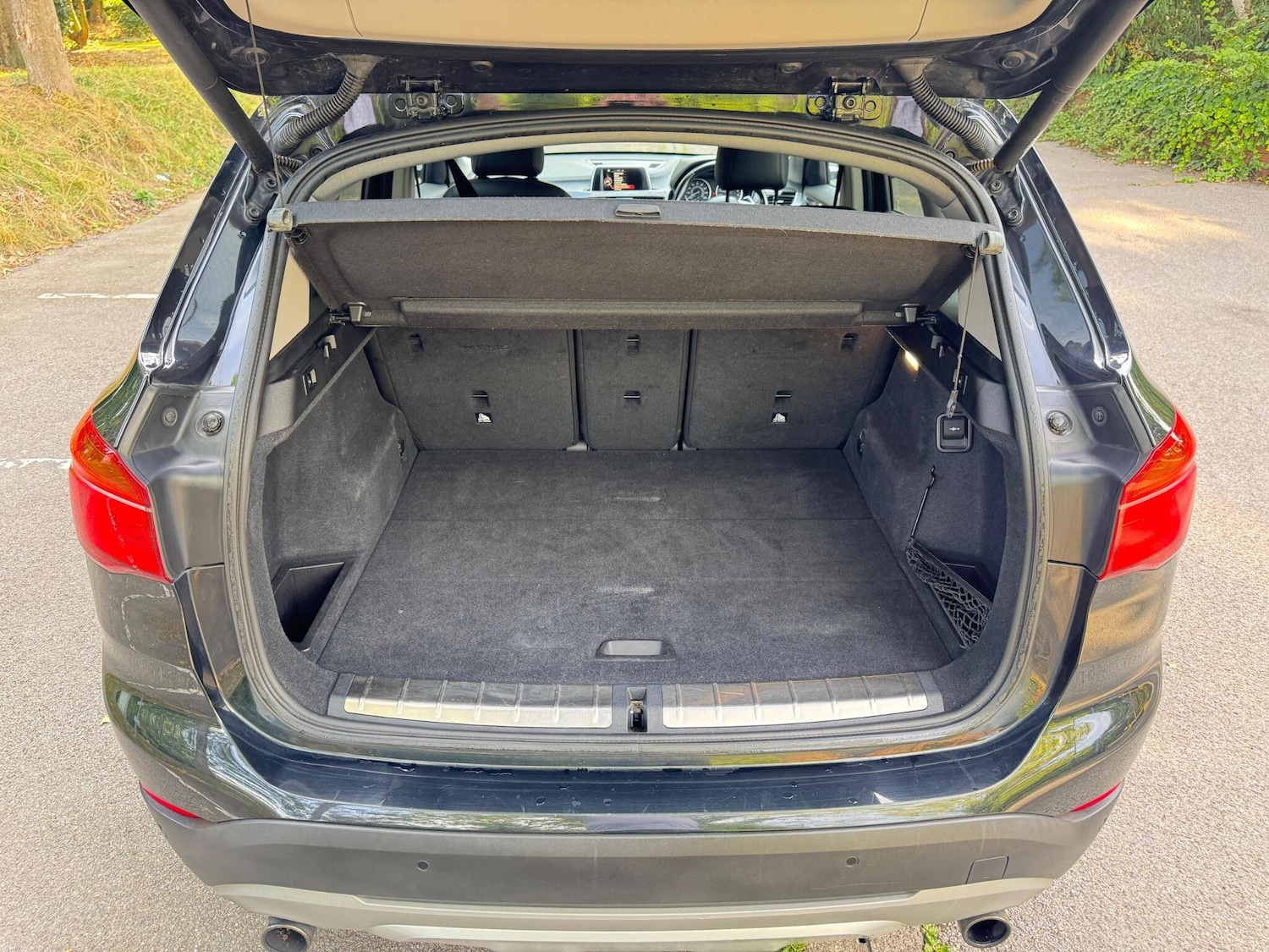 Vehicle 28