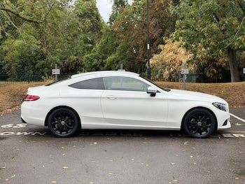Used Mercedes-Benz C Class 2016 for sale - 79680965: Photo