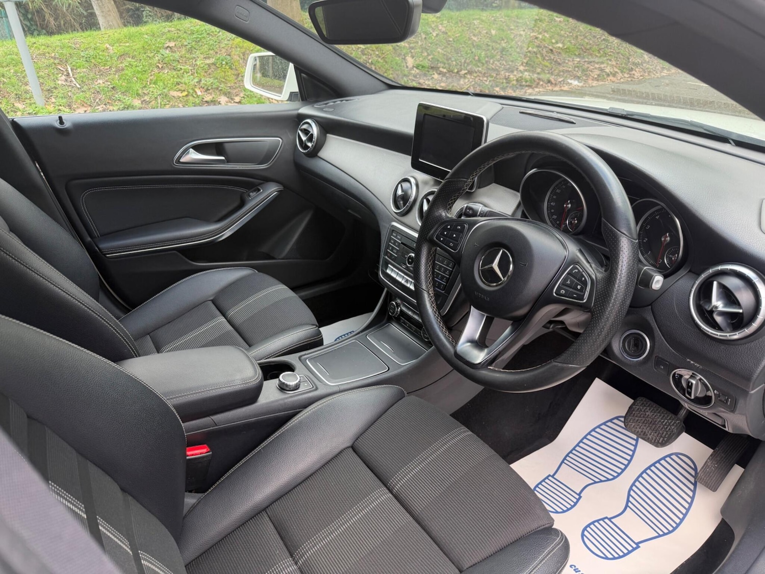 Used Mercedes-Benz CLA 2017 for sale - 77794168: Photo 2