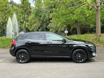 Used Mercedes-Benz GLA 2019 for sale - 78535178: Photo