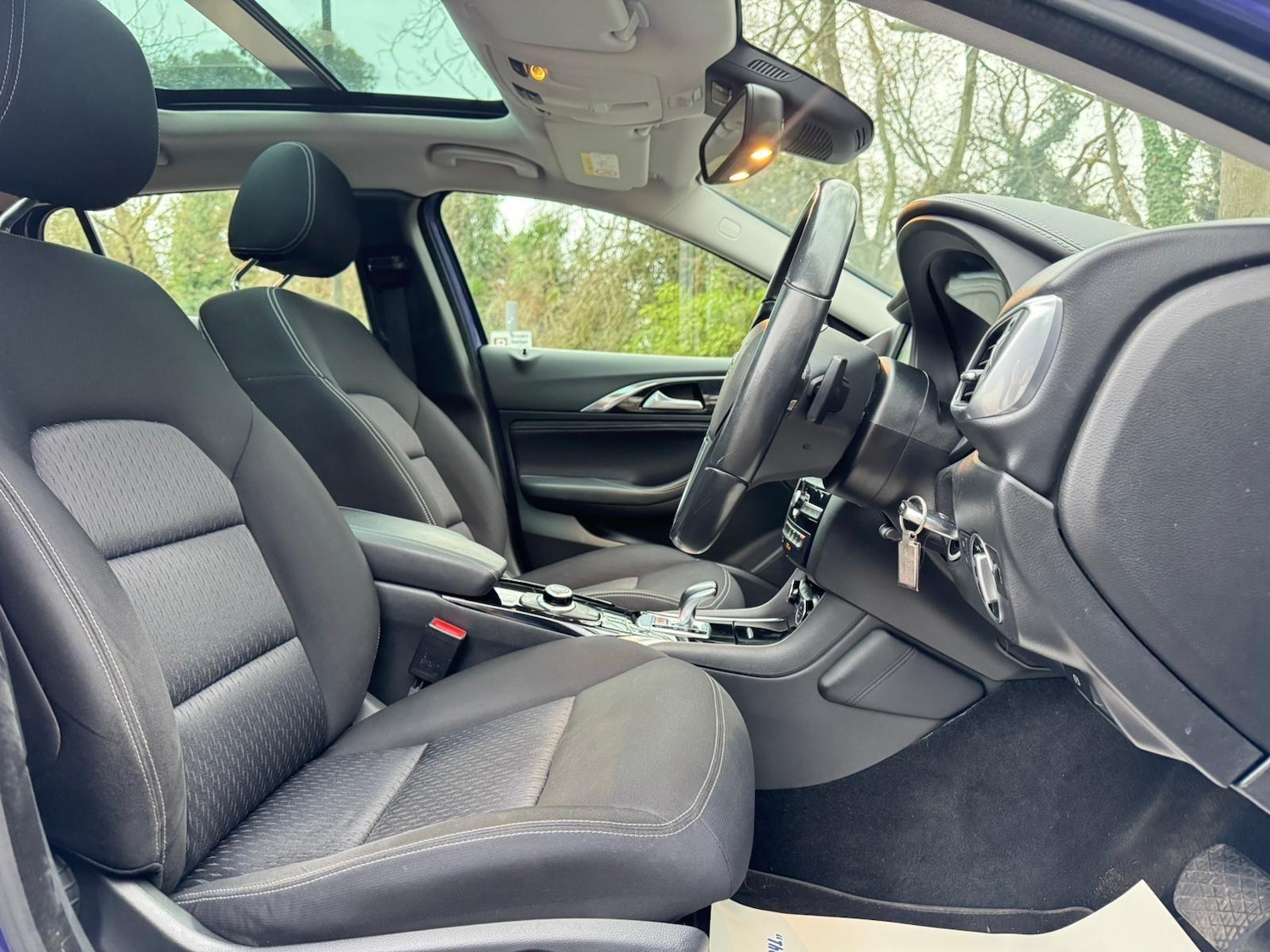 Used Infiniti Q30 2016 for sale - 77163133: Photo 2