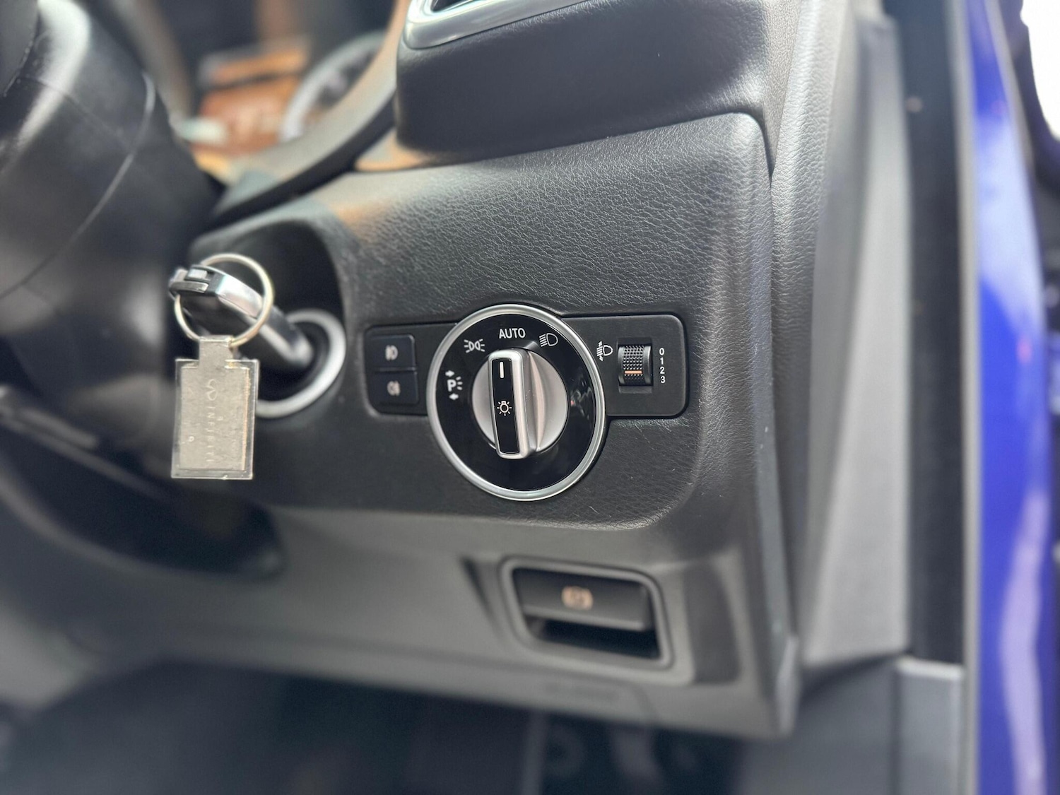 Used Infiniti Q30 2016 for sale - 77163133: Photo 24