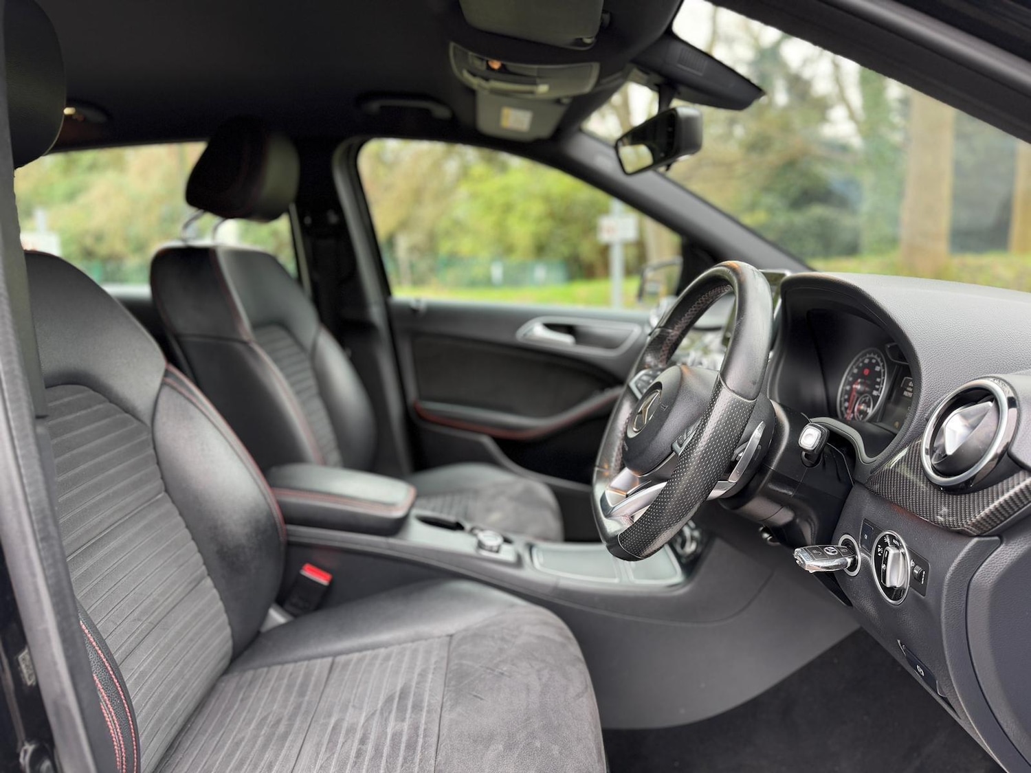 Used Mercedes-Benz B Class 2015 for sale - 77683275: Photo 9