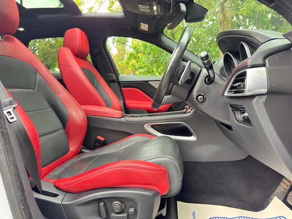 Used Jaguar F-Pace 2017 for sale - 75657433: Photo 14