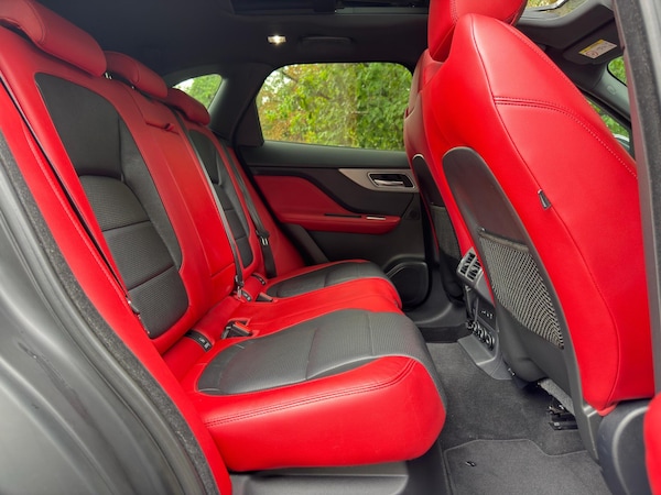 Used Jaguar F-Pace 2017 for sale - 75657433: Photo 34