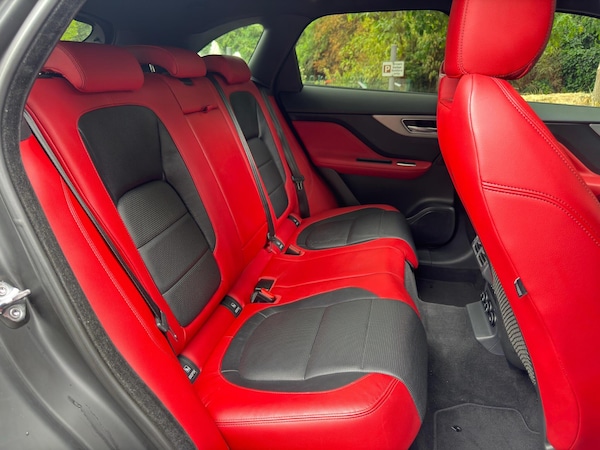Used Jaguar F-Pace 2017 for sale - 75657433: Photo 35