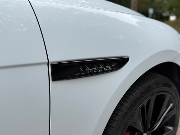 Used Jaguar F-Pace 2017 for sale - 75657433: Photo 41
