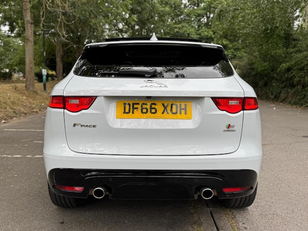 Used Jaguar F-Pace 2017 for sale - 75657433: Photo 6