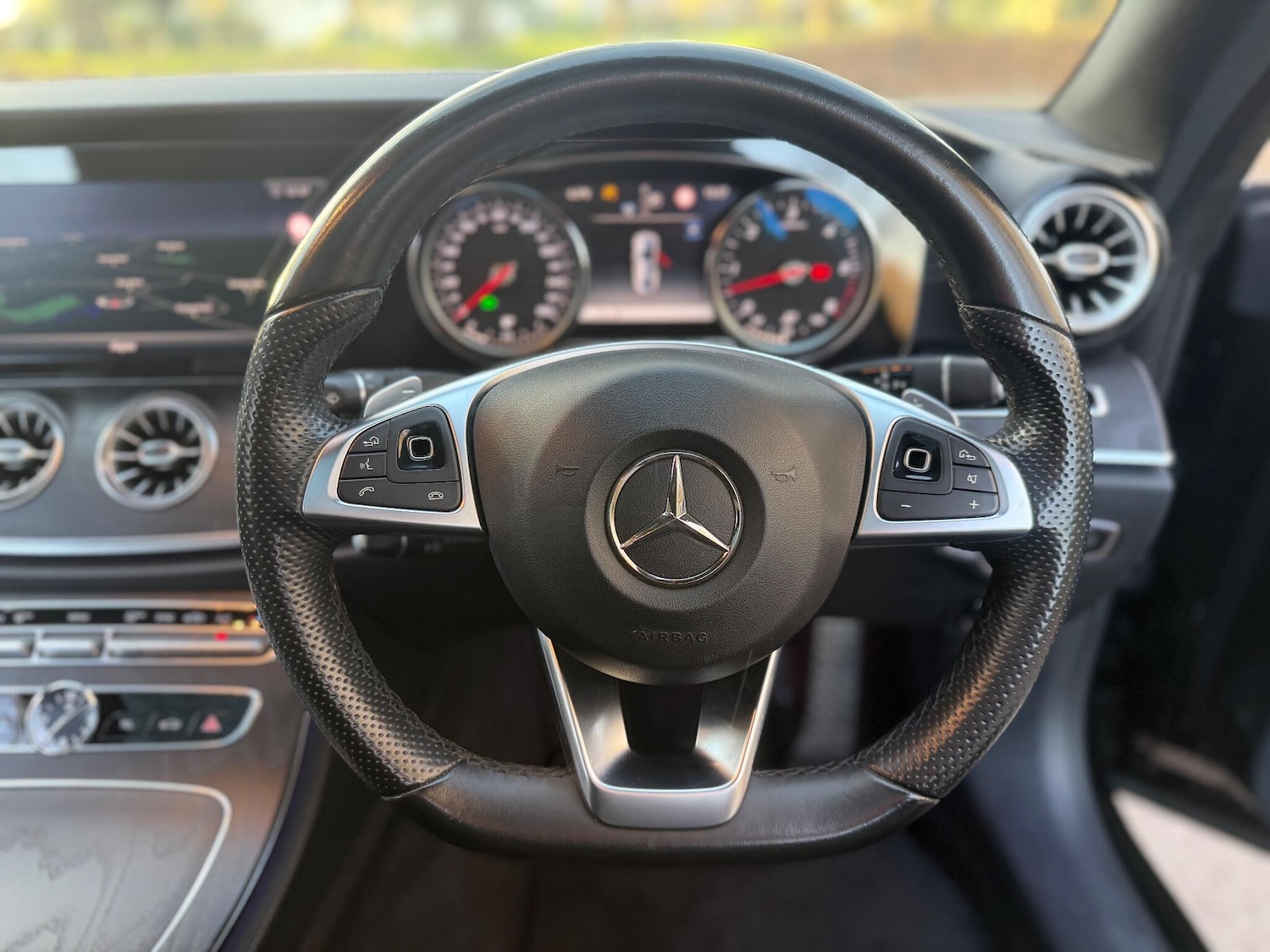 Used Mercedes-Benz E Class 2018 for sale - 76832175: Photo 32