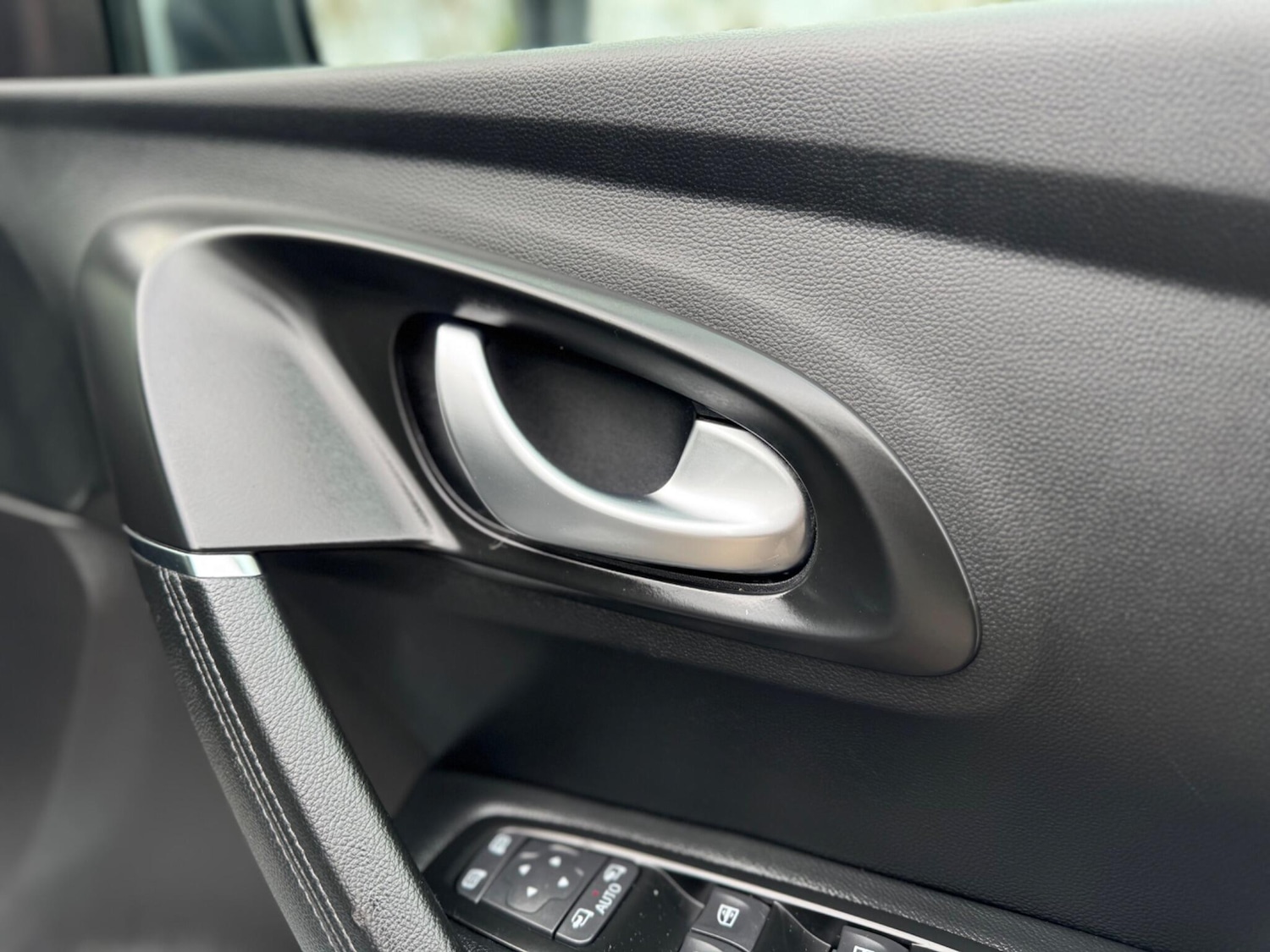 Used Renault Kadjar 2019 for sale - 76619930: Photo 24