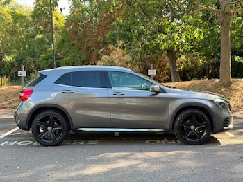 Used Mercedes-Benz GLA 2019 for sale - 79601247: Photo