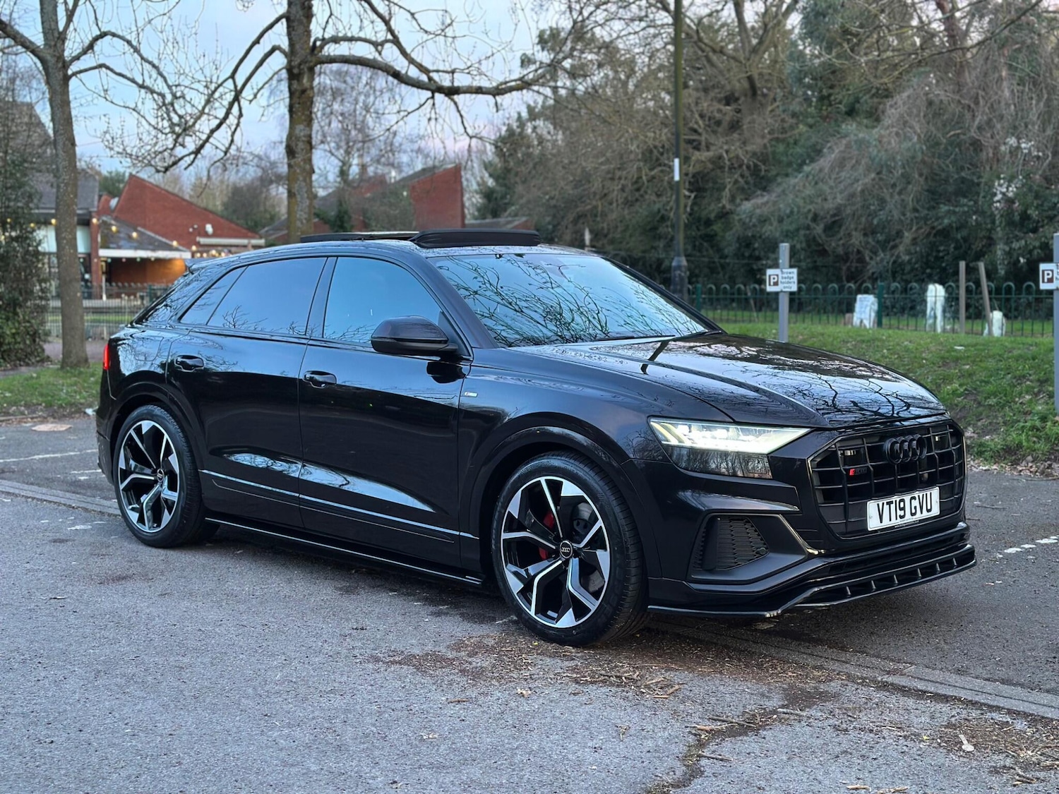 Used Audi Q8 2019 for sale - 77882727: Photo 10