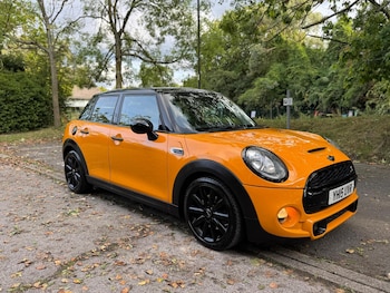 (15) - 2.0 Cooper S Auto Euro 6 (s/s) 5dr