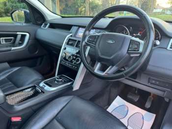 Used Land Rover Discovery Sport 2017 for sale - 74349317: Photo