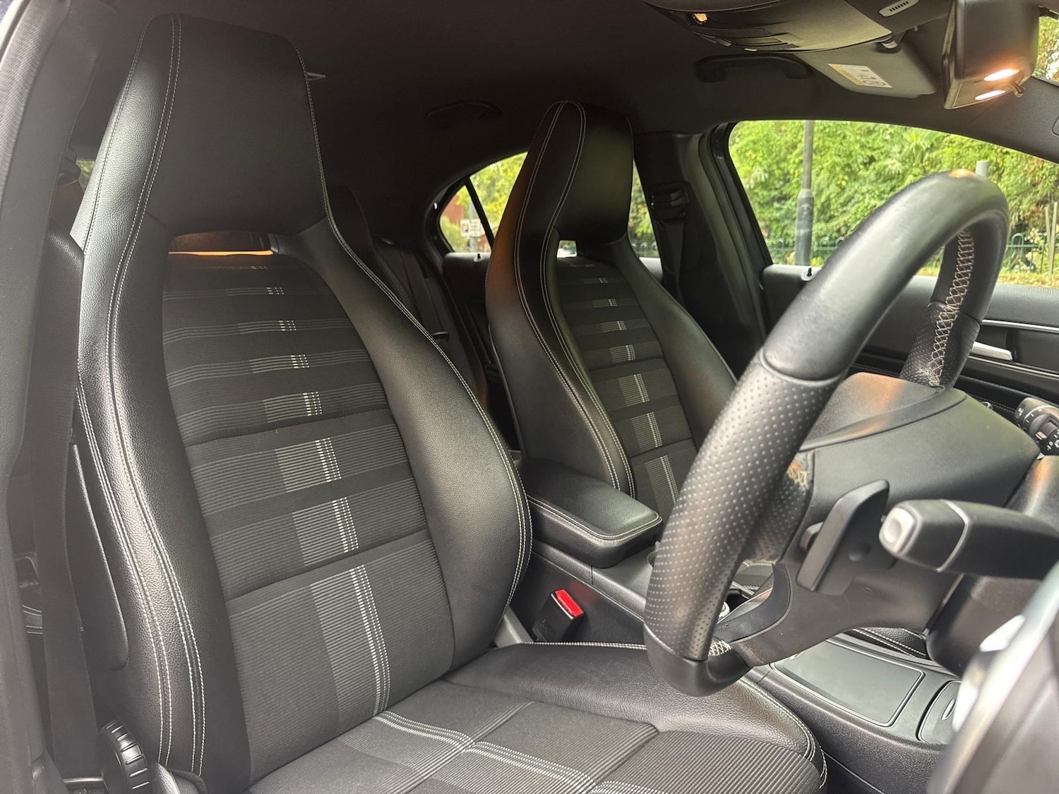 Used Mercedes-Benz A-Class 2018 for sale - 76122408: Photo 11