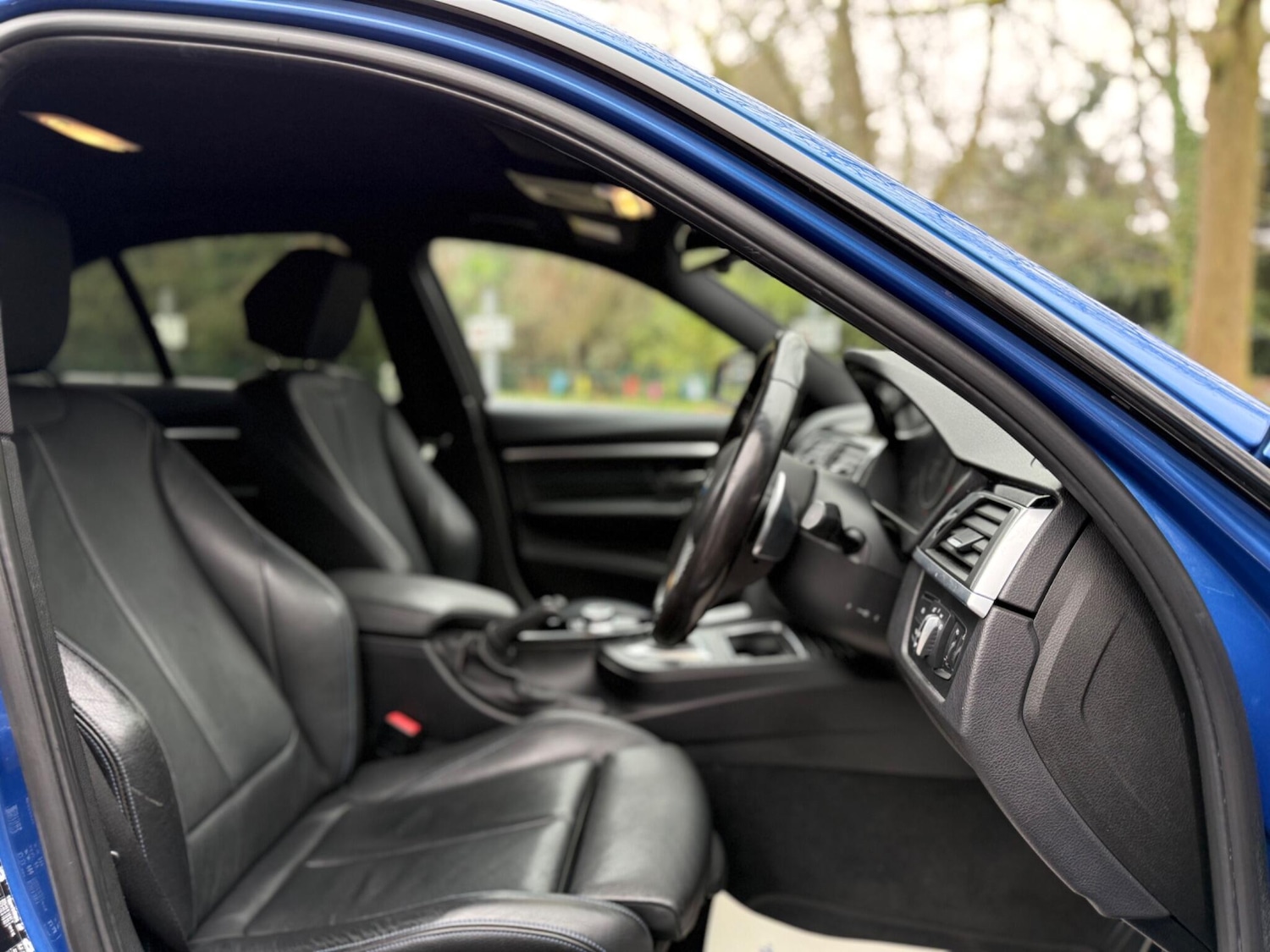 Used BMW 3 Series 2018 for sale - 77143209: Photo 11