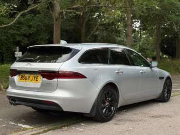 Used Jaguar XF 2018 for sale - 74990491: Photo