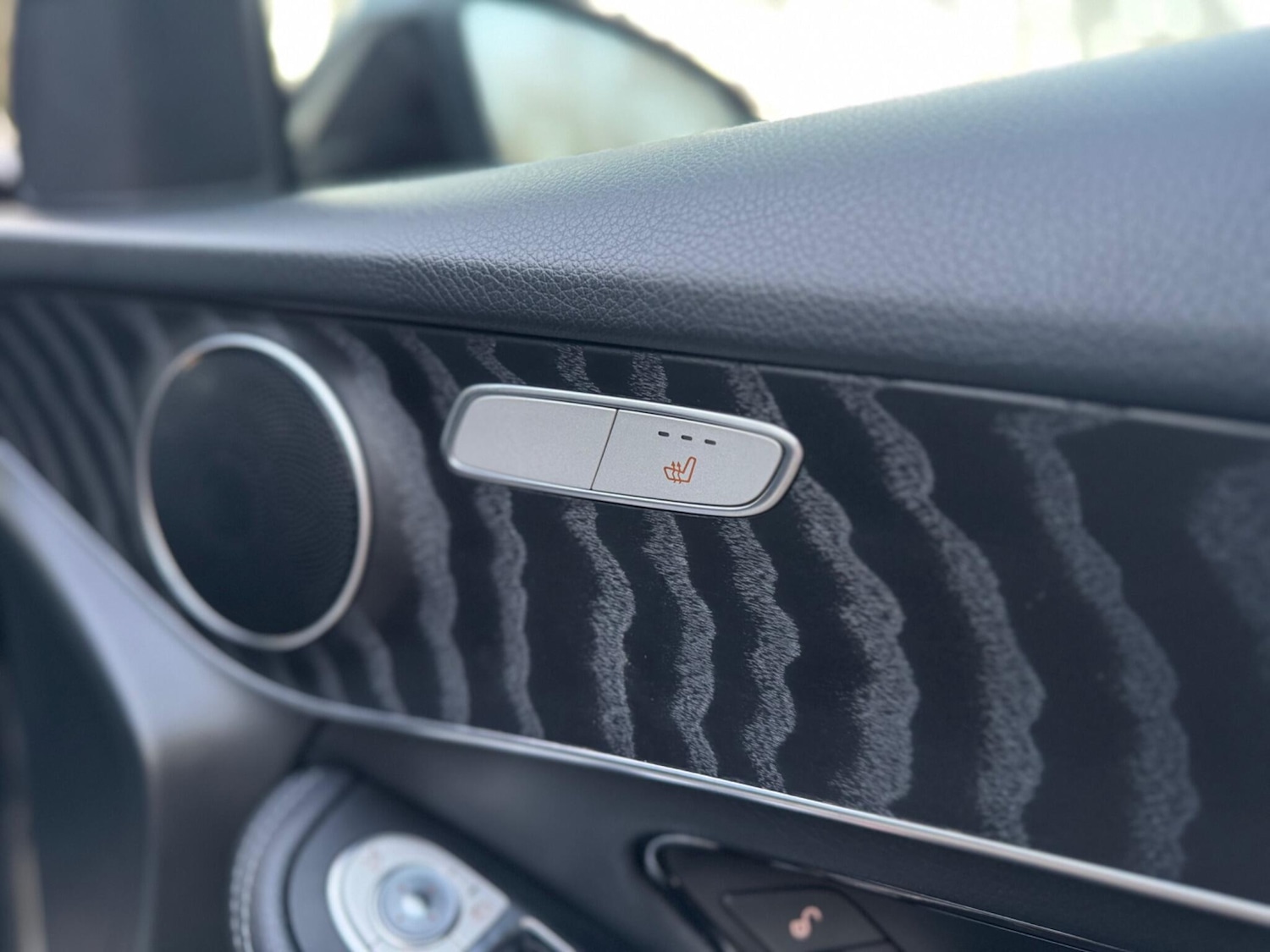 Used Mercedes-Benz GLC 2018 for sale - 77253798: Photo 15