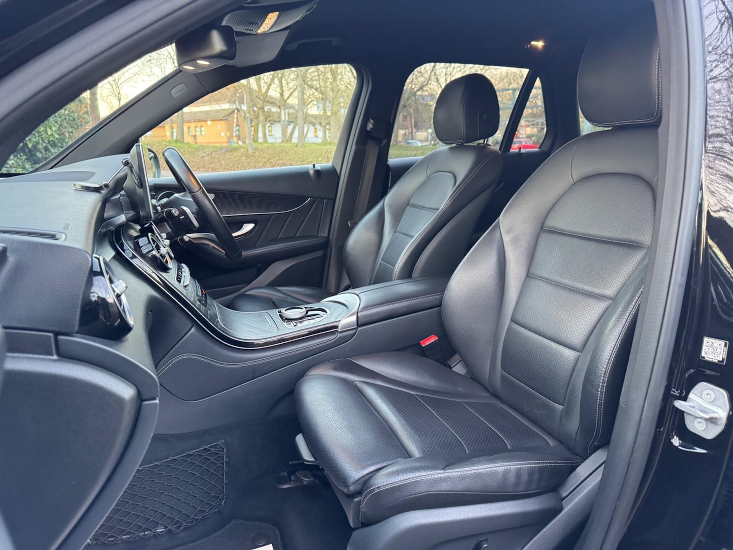 Used Mercedes-Benz GLC 2018 for sale - 77253798: Photo 33