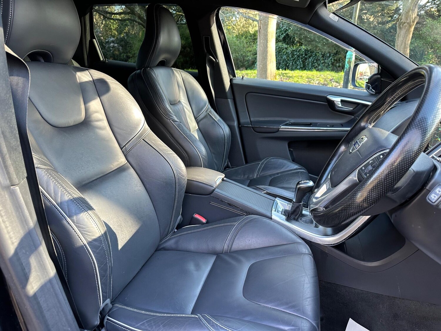 Used Volvo XC60 2015 for sale - 77994091: Photo 12