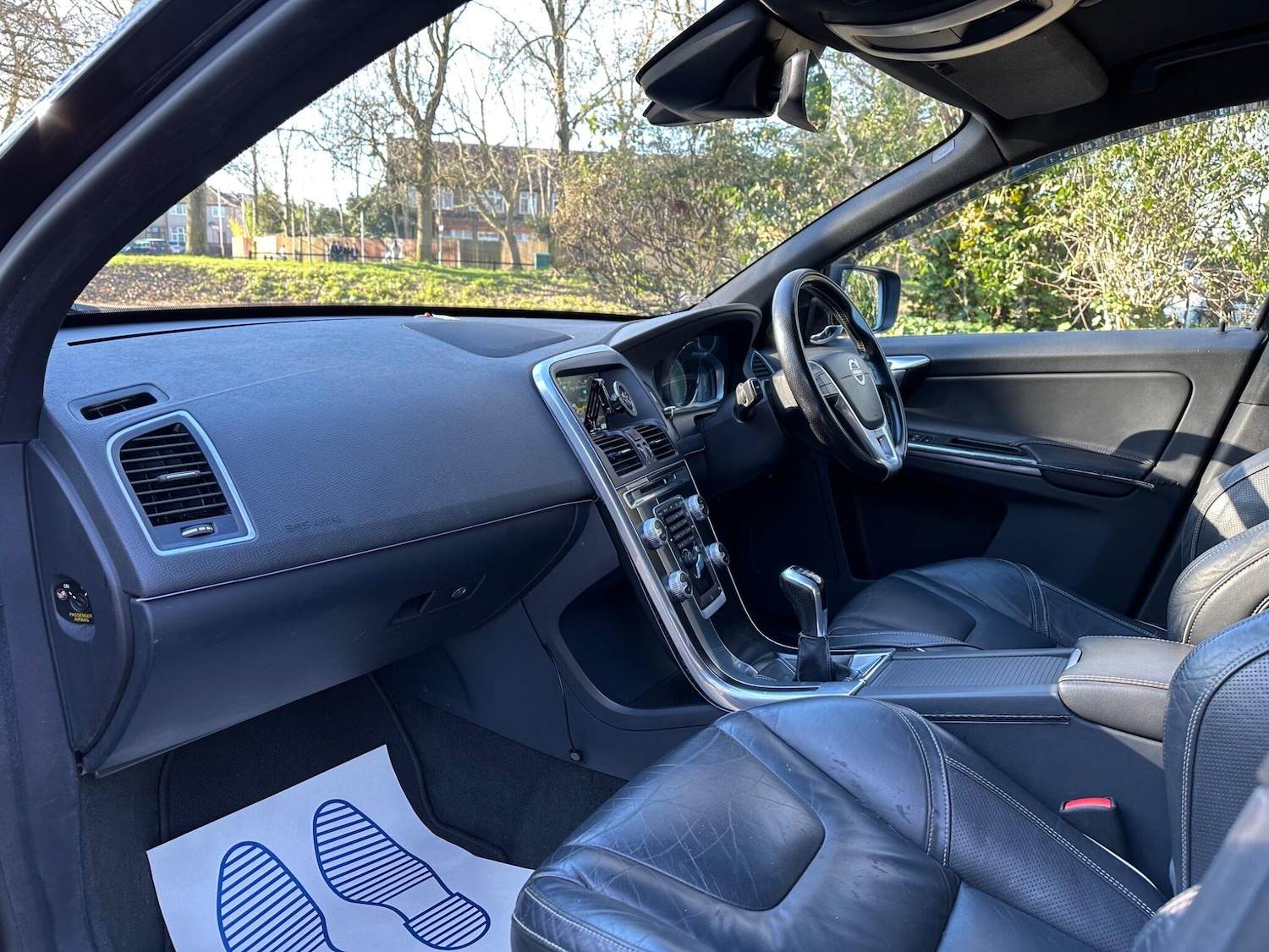 Used Volvo XC60 2015 for sale - 77994091: Photo 14