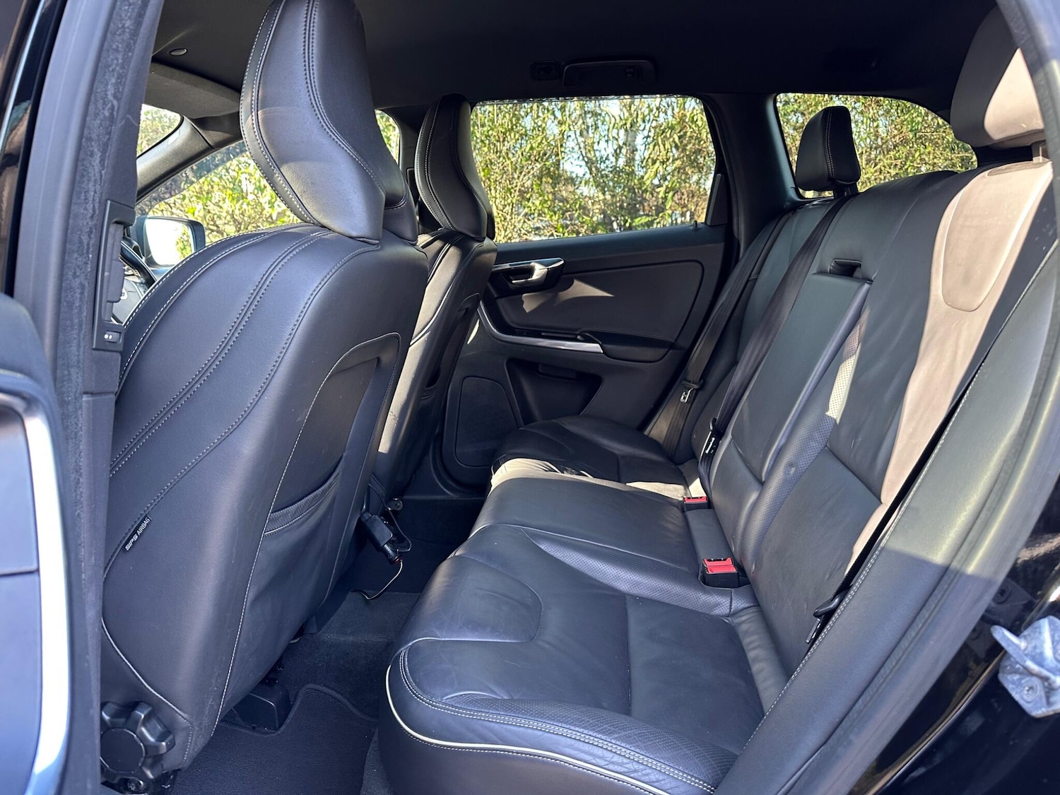 Used Volvo XC60 2015 for sale - 77994091: Photo 17