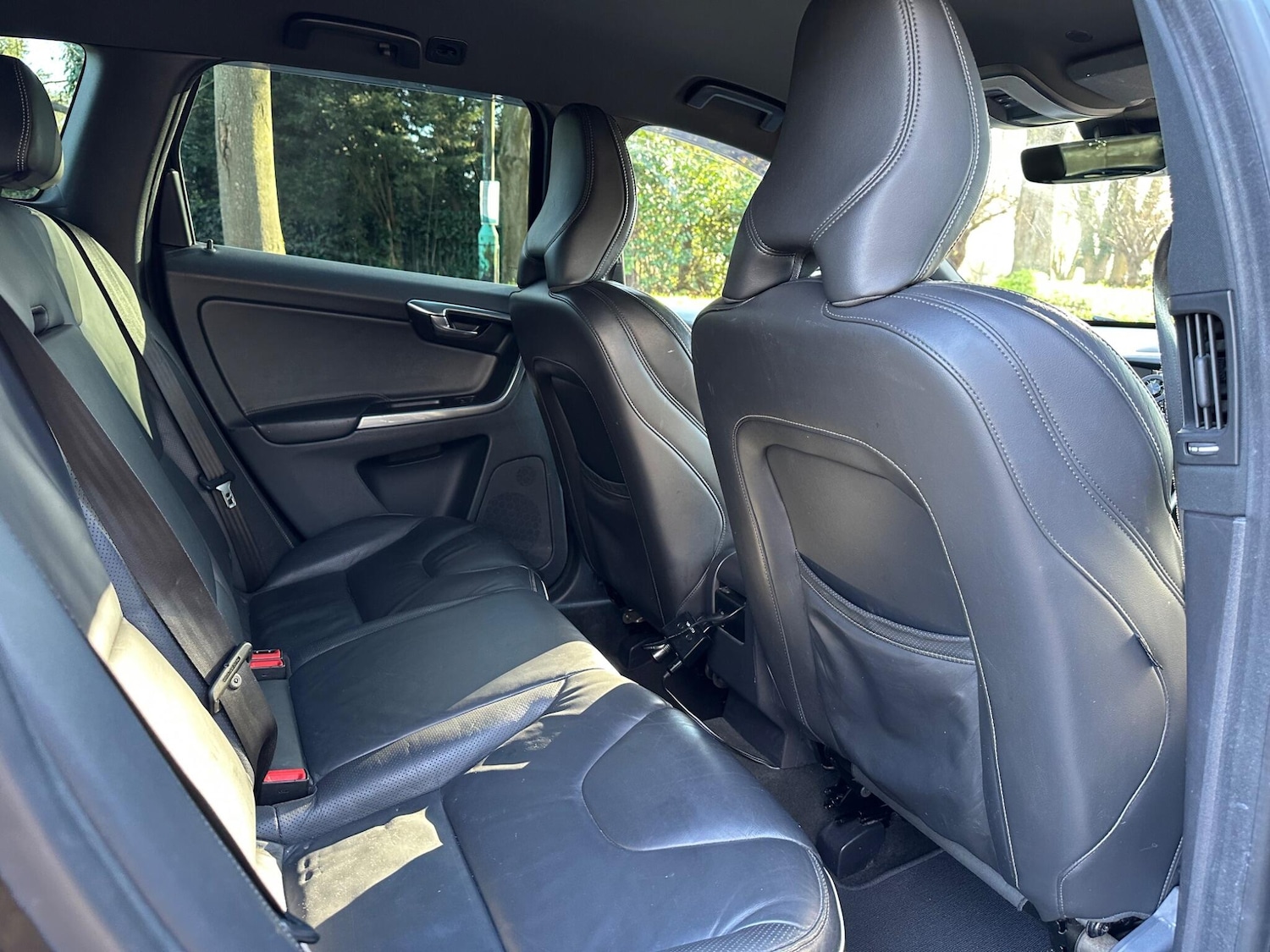 Used Volvo XC60 2015 for sale - 77994091: Photo 18