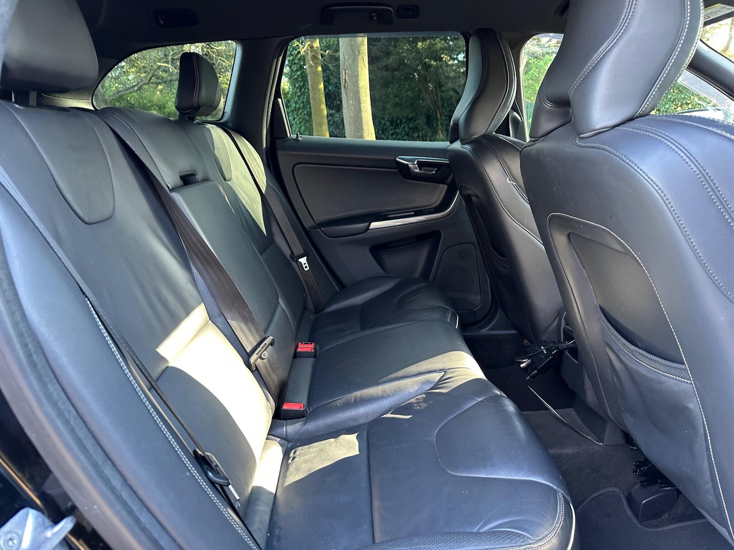 Used Volvo XC60 2015 for sale - 77994091: Photo 19