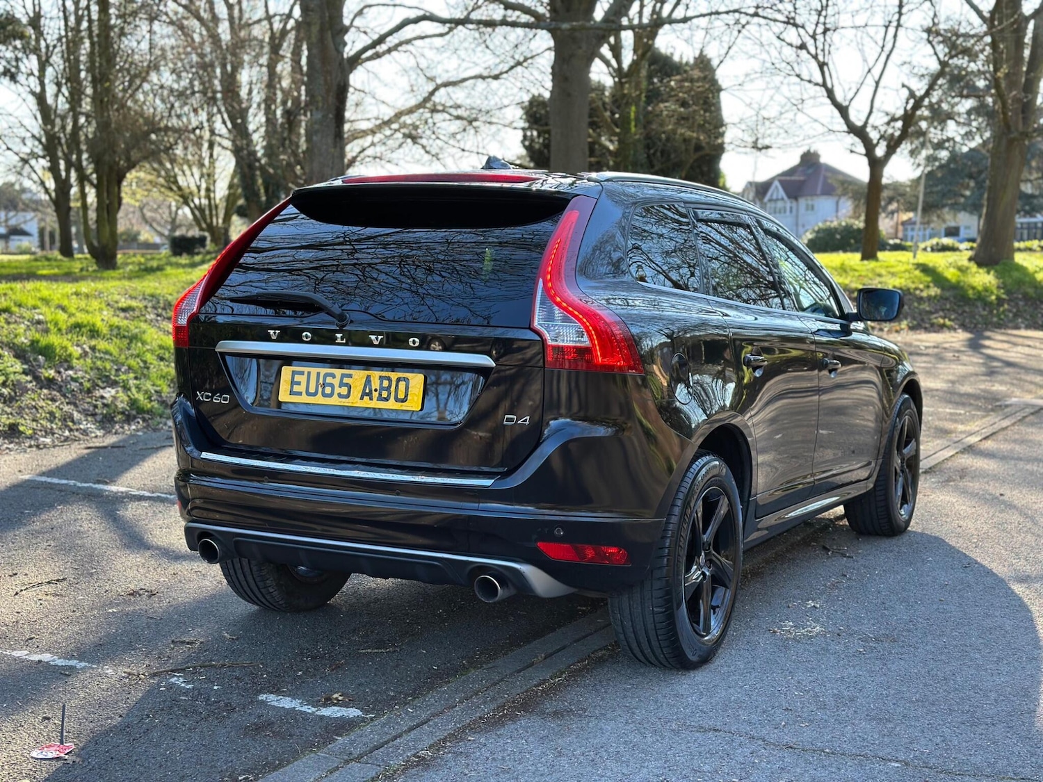 Used Volvo XC60 2015 for sale - 77994091: Photo 3
