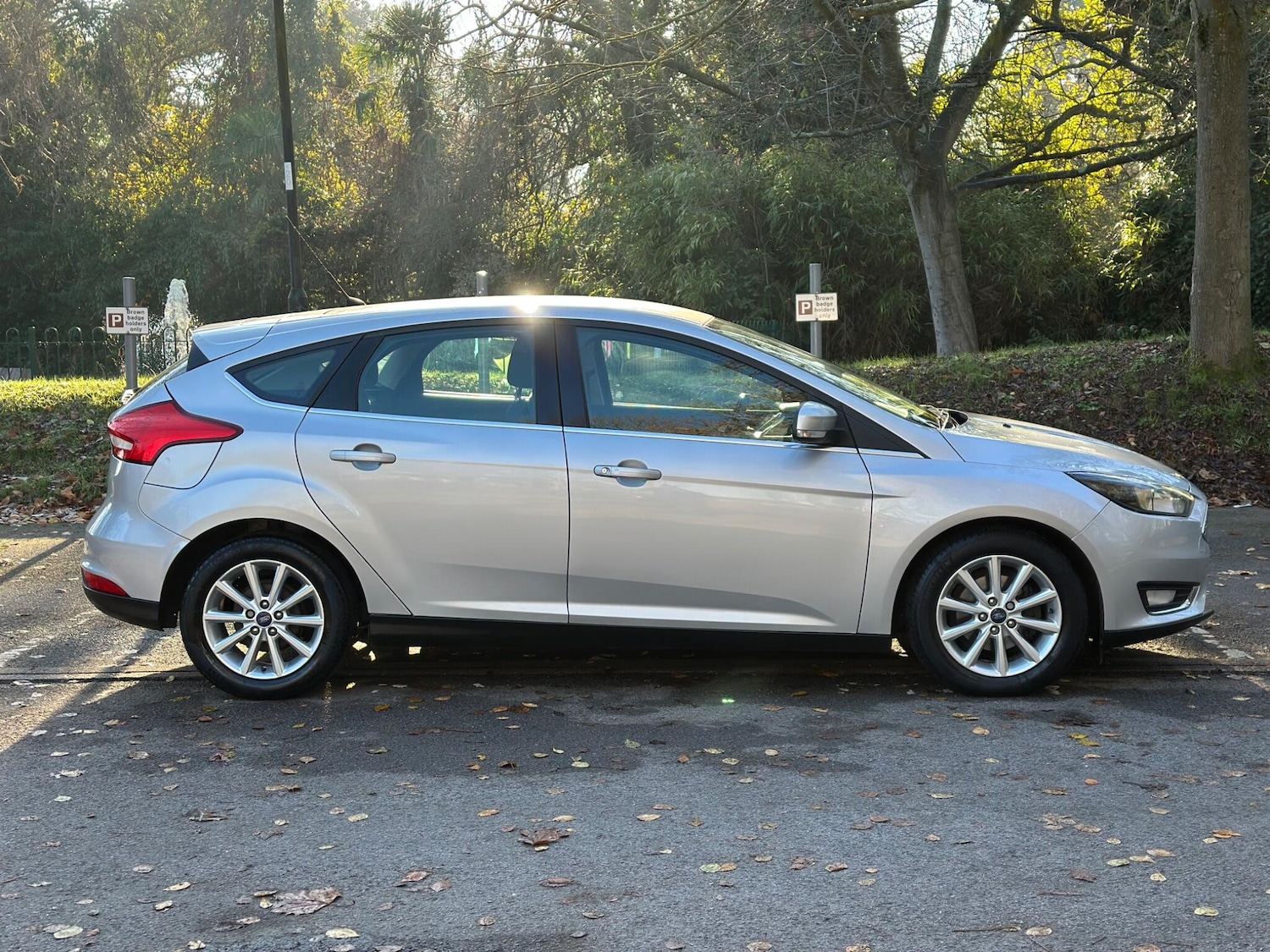 Used Ford Focus for sale - 76728433: Photo 3