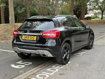 Used Mercedes-Benz GLA 2018 for sale - 79751209: Photo