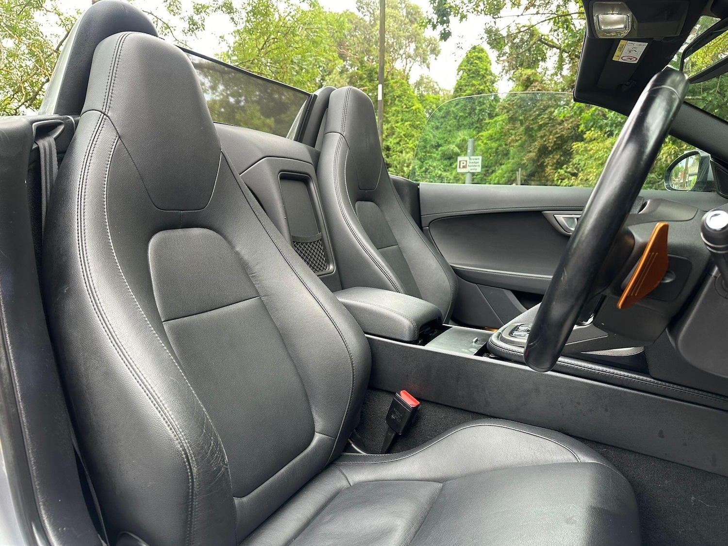 Used Jaguar F-Type 2013 for sale - 76989119: Photo 14