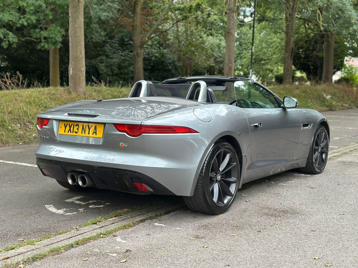 Used Jaguar F-Type 2013 for sale - 76989119: Photo 3