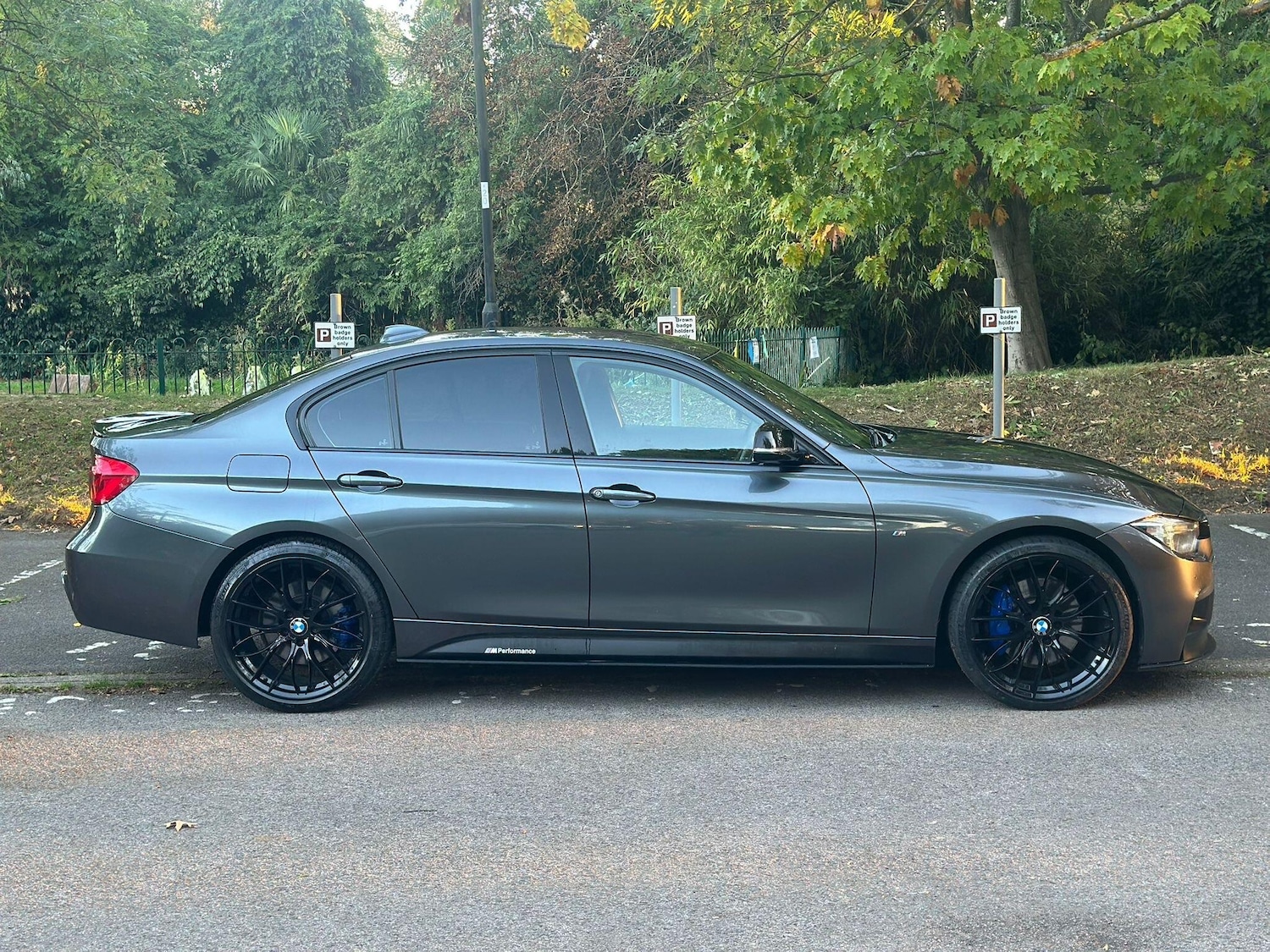 Used BMW 3 Series 2015 for sale - 76457859: Photo 2