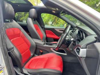 Used Jaguar F-Pace 2017 for sale - 75459372: Photo