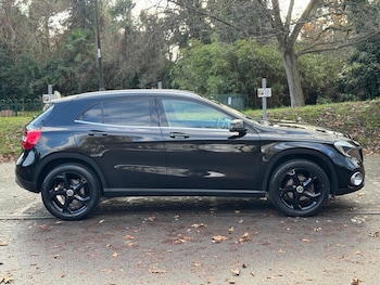 Used Mercedes-Benz GLA 2018 for sale - 77144010: Photo