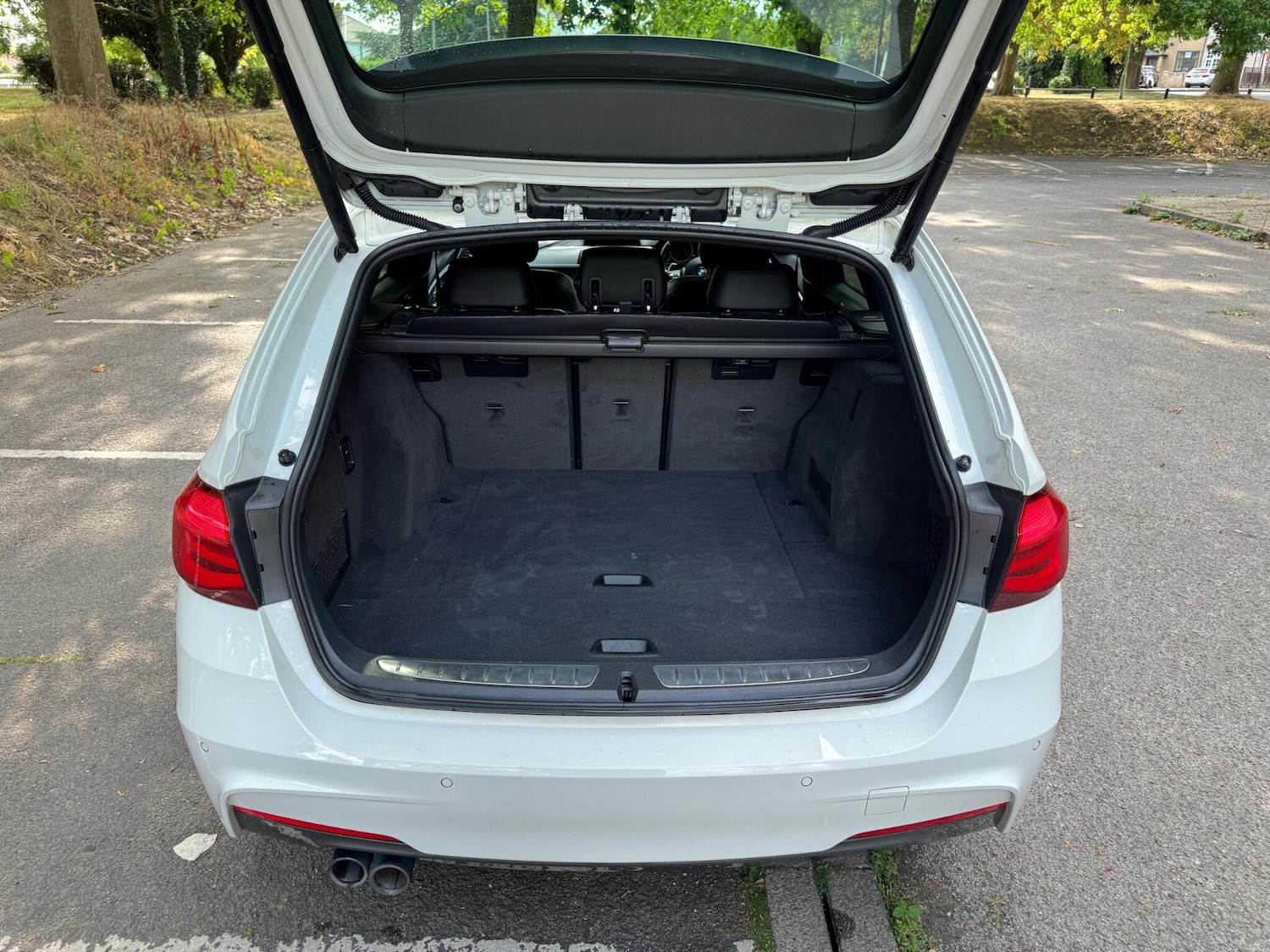 Vehicle 33