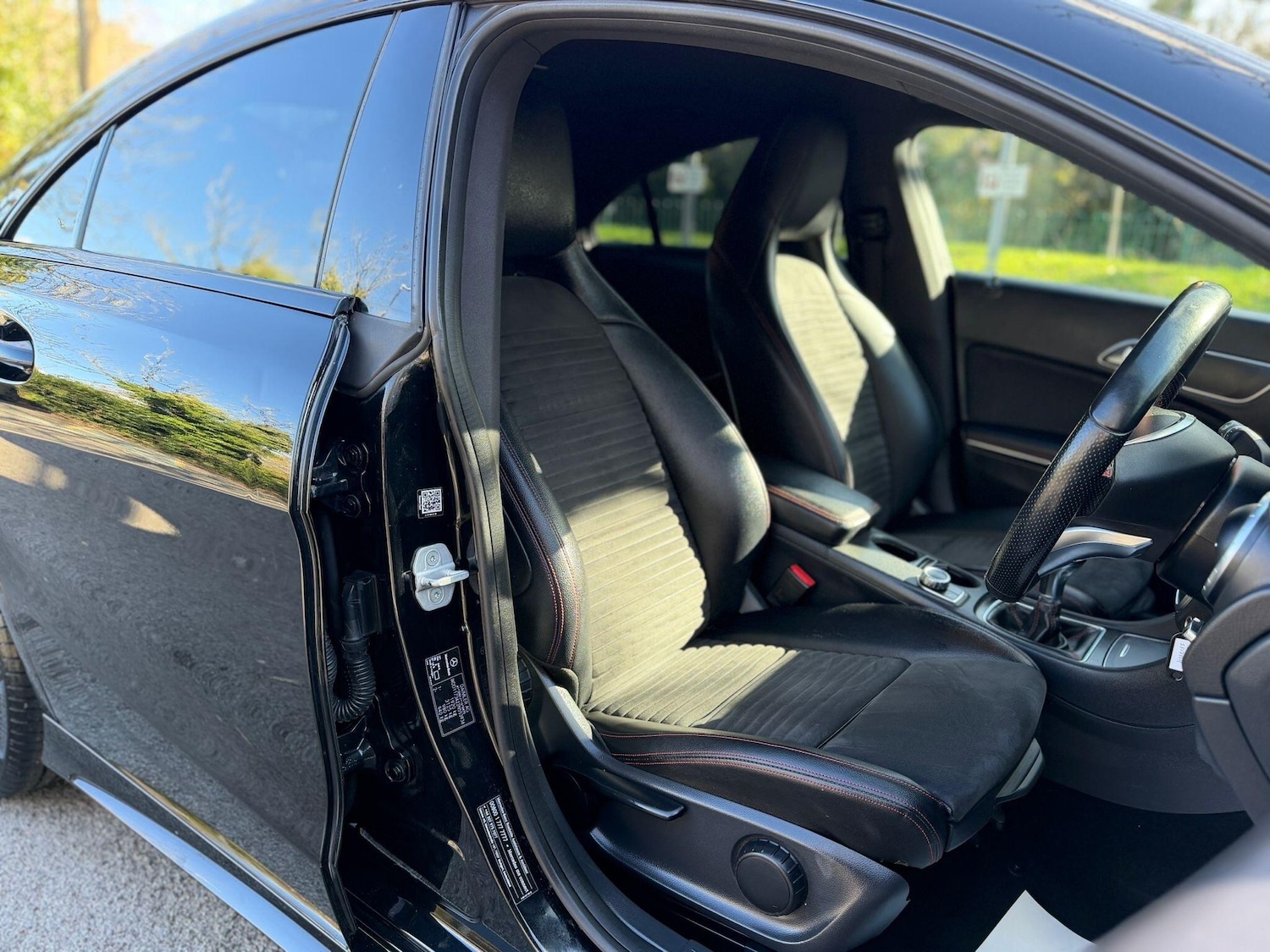 Used Mercedes-Benz CLA 2017 for sale - 77892927: Photo 12