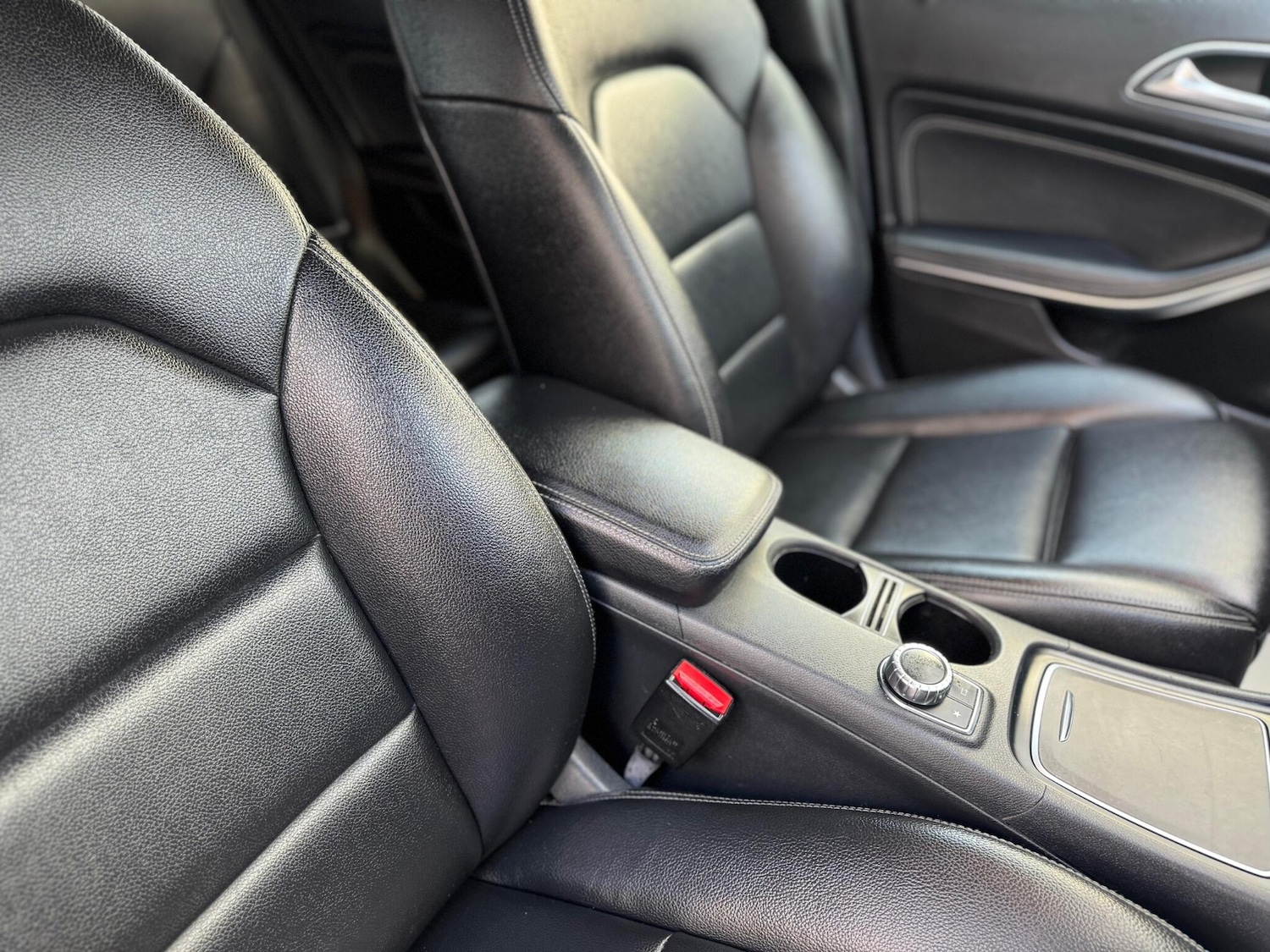 Used Mercedes-Benz GLA 2018 for sale - 76953085: Photo 18