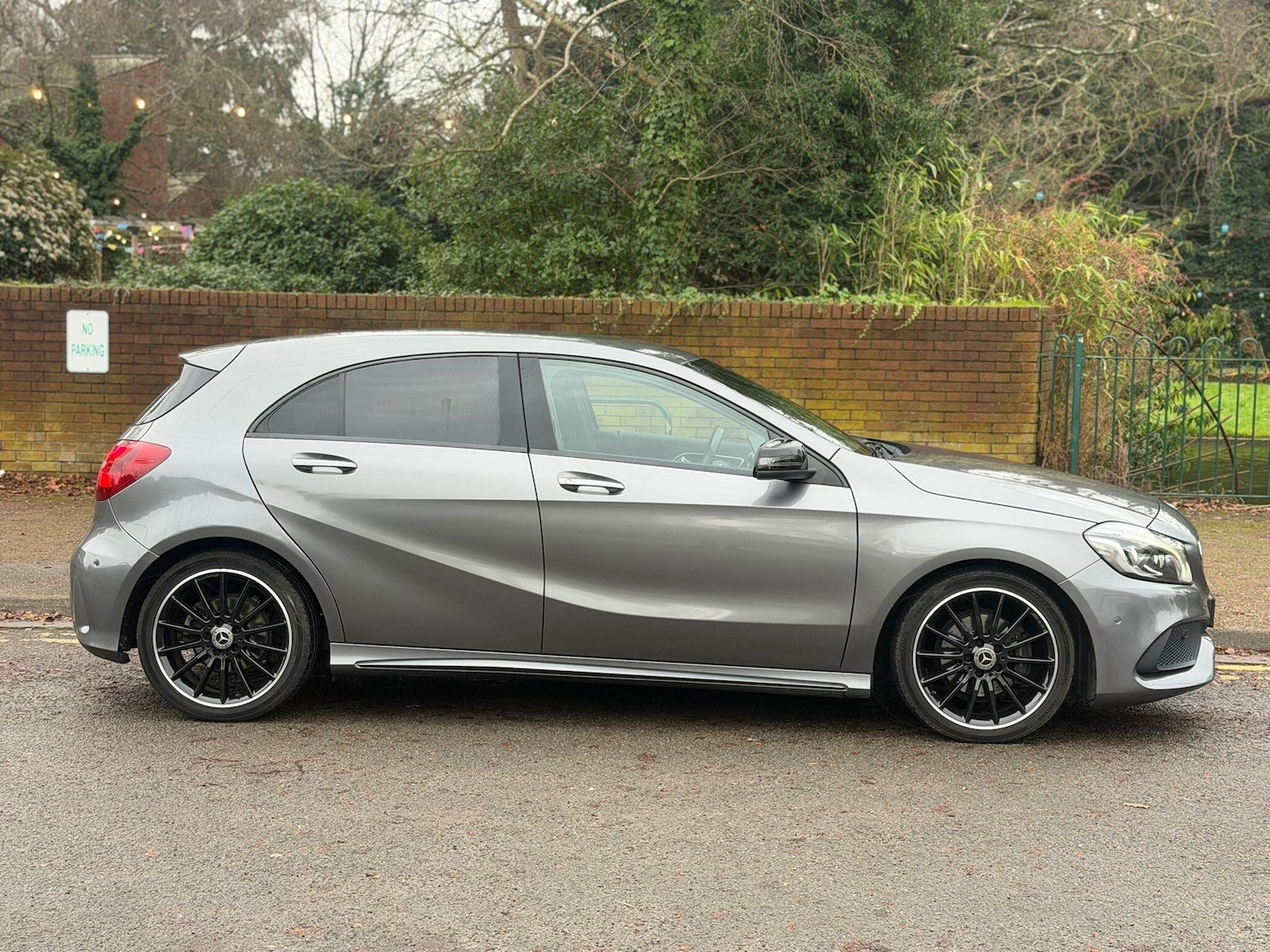 Used Mercedes-Benz A-Class 2016 for sale - 77143474: Photo 3