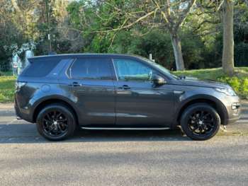 Used Land Rover Discovery Sport 2016 for sale - 74425825: Photo