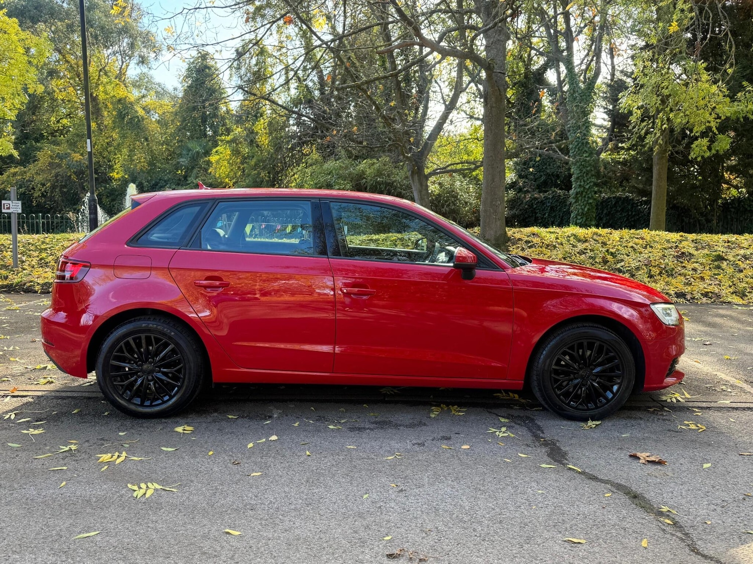 Used Audi A3 2016 for sale - 76270618: Photo 2