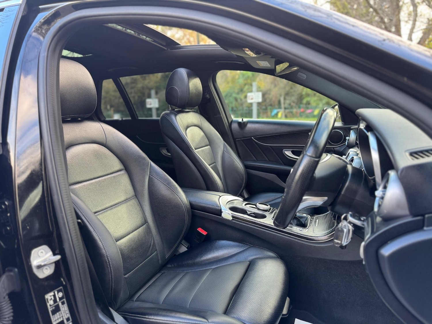 Used Mercedes-Benz C Class 2017 for sale - 76645203: Photo 12