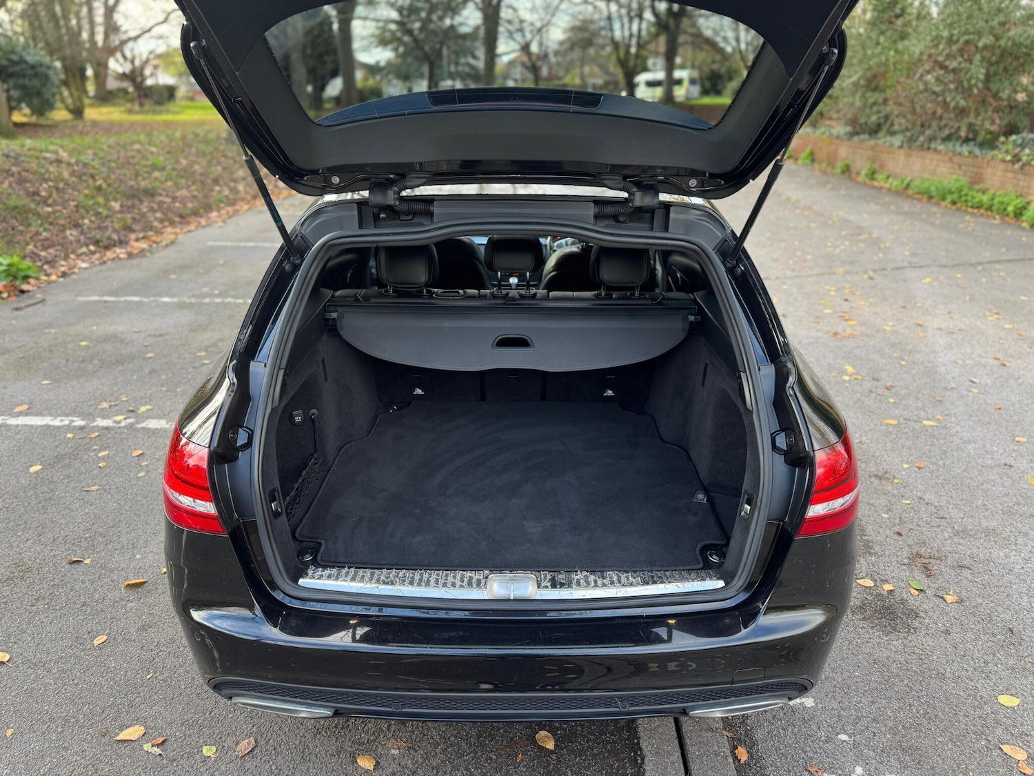 Used Mercedes-Benz C Class 2017 for sale - 76645203: Photo 28