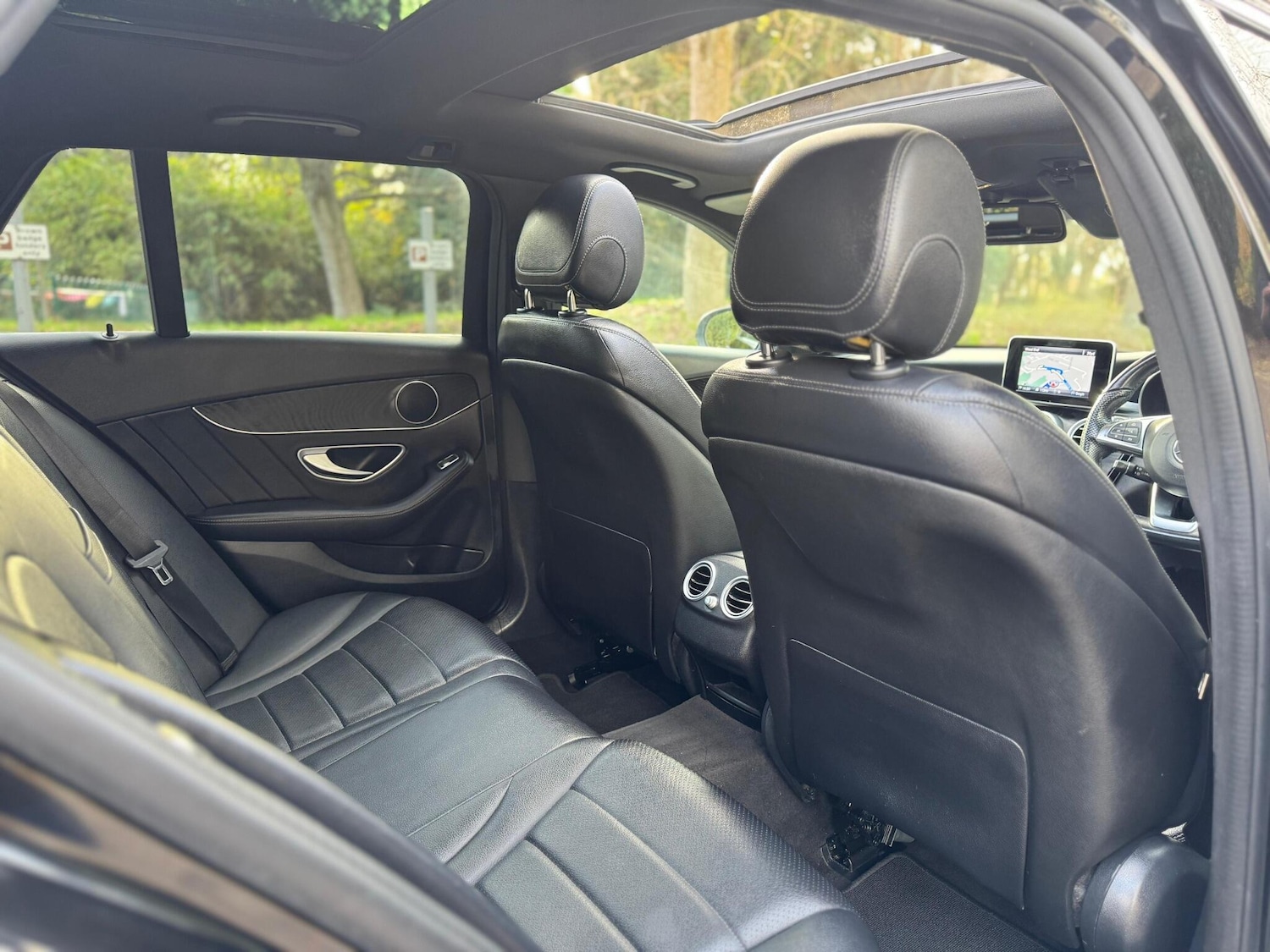 Used Mercedes-Benz C Class 2017 for sale - 76645203: Photo 29