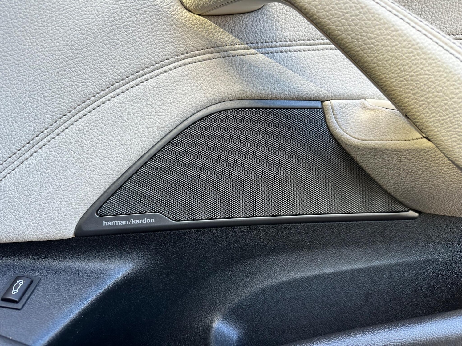 Used BMW 5 Series 2018 for sale - 76370283: Photo 24