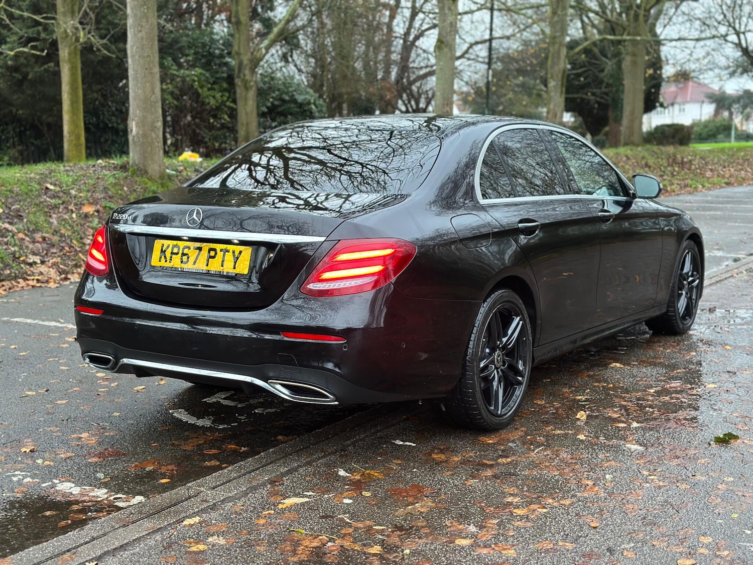 Used Mercedes-Benz E Class 2017 for sale - 76866378: Photo 3